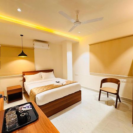 Hotel Star Avenue - Indiranagar Bengaluru Kültér fotó