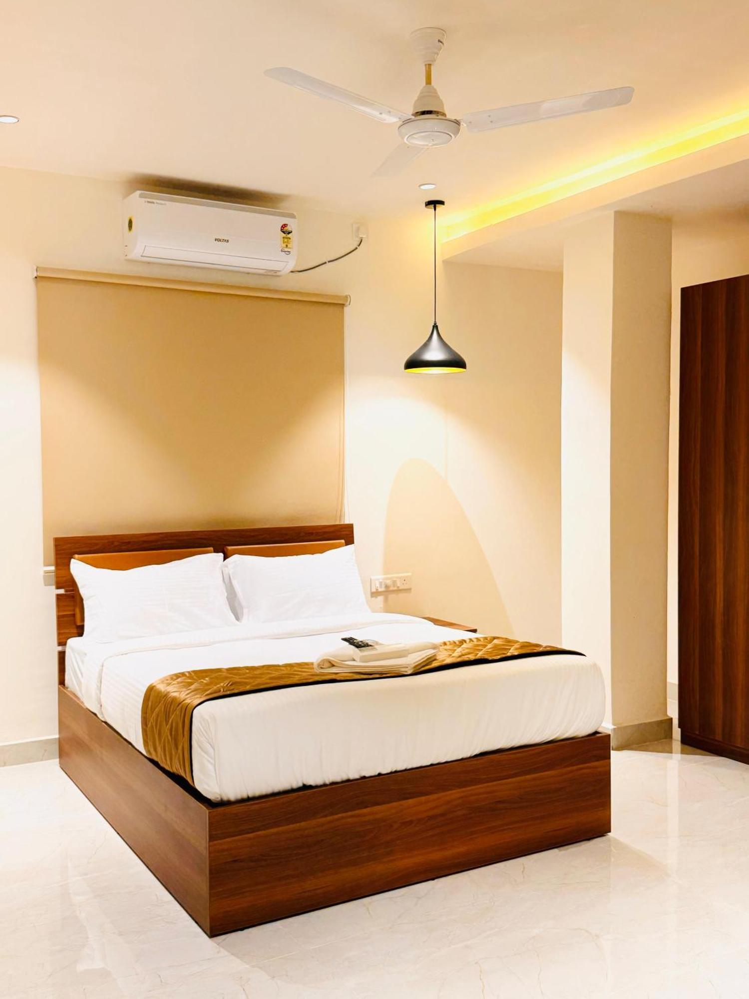 Hotel Star Avenue - Indiranagar Bengaluru Kültér fotó