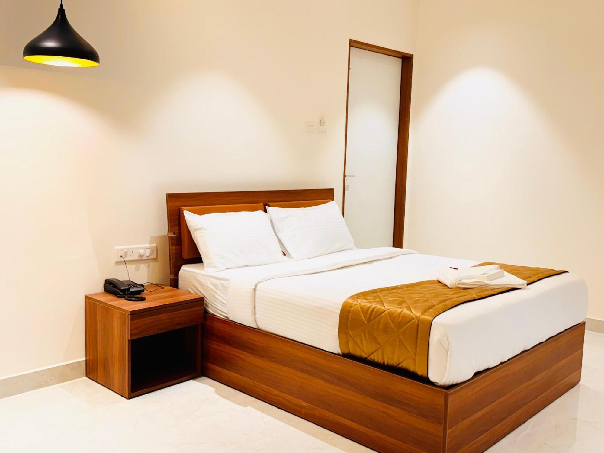 Hotel Star Avenue - Indiranagar Bengaluru Kültér fotó
